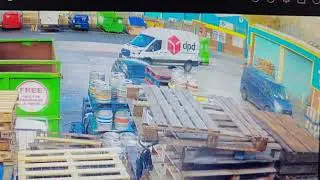 DPD Driver Not Ringing The Bell | Waited In All Day!