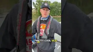 Watch Dustin Connell fishing today live at Heavy Hitters #bassfishing #smithmountainlake #live