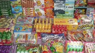 Comprando dulces para vender