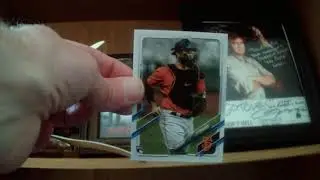 2021 Topps gravity pack x2 and fat pack nice sp pull!! | 100 sub giveaway!