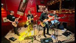 Malas Influencias | 091 - Un cielo de color vino ( Cover Directo Mae West Granada)