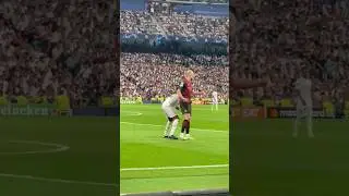 Very tight marking from #R&uuml;diger# on #Haaland #😅🤣😂