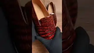Vintage Crocodile Leather Slip On Loafers