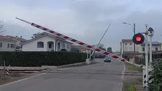 Passaggio a livello | Via Fattori, Gualtieri (RE) | EmZe