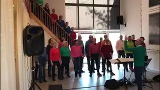 Een kei van een koor in beeld klik 👈