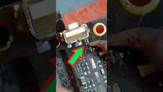 Broken Trace Repairing #mobilerepair #elecronics