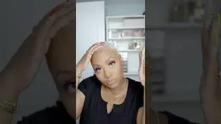 Bleaching my hair with Ion sensitive scalp bleach and developer vol 20 #makeuptutorial #blondehair