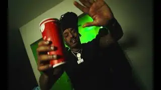 Lil Dude - Green (Official Visual) | @EAZYFILMZ400​