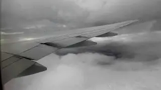 Landing in Heavy Thunderstorm Boeing 777 in Riyadh