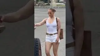 Дженнифер Лопес делает селфи с фанатами #JLo #Shorts