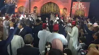 تءالقت النجمه والفنااااانه دينا علي زفة بنت النجم الفنااااان صلاح عبدلله