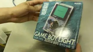 Распаковка Nintendo Game Boy Light Astro Boy Edition (1998)