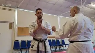How to punch bare knuckle - Karate's hook punch_R