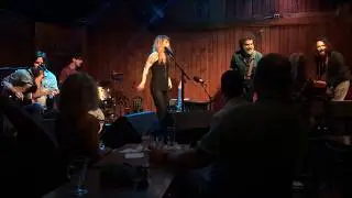 Pike & Sutton  -  Woman Waiting to Happen (Sara Hickman)