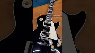 Gibson Guitar Les Paul Standard 60's plain top in Ebony! Pure Class check out this gorgeous Gibson