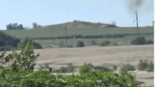 Война  Видео реального боя ополченцы уничтожают из засады украинский танк   YouTube