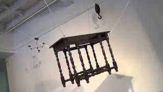 /// John Latour /// Pr&eacute;sentation d'exposition: Le pass&eacute; est un pays &eacute;tranger + Le test de la chaise