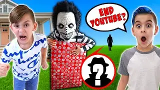 WHO SENT LAUGHING JACK TO GET US?! FUNhouse Family Christmas Mystery