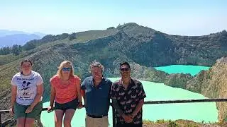 Family guests from the Netherlands visited 3 colors of Lake Kelimutu and Coffee Process Wolo paku
