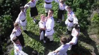'' P A D U R E T U L '' Romanian Folk Dance Nr.129