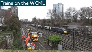 Trains and freight on the WCML (inc. construction) by Kilburn High Road (December '22)
