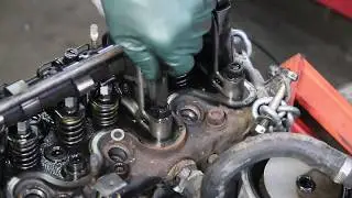 Turbo Diesel Cylinder Head Bolt Removal Tips w/ Special Tool
