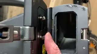 Checking battery contacts for operation on Oxylane/Decathlon Tilt 500e