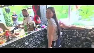 Stela neka placu druge