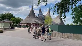 Update van het plein bij de ingang van de Efteling (zaterdag 6 augustus 2022) | Efteling