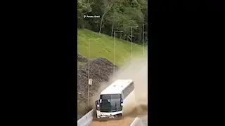 Skilful bus driver saves 45 passengers when breaks fail