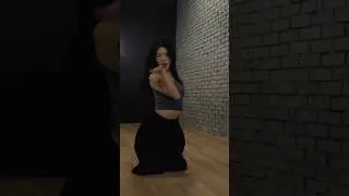 GIRLISH CLASS | QUADZ |  #독특댄스아카데미 #hyuna #partyfeellove #shotclock #quadz #shorts