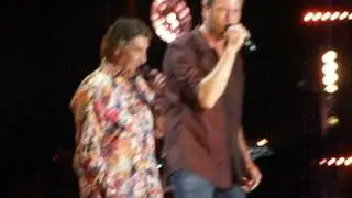 Blake Shelton & Oak Ridge Boys - 