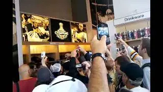Boston Bruins Zdeno Chara Brings the Stanley Cup to the NHL Store