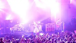 Oasis Champagne Supernova Live Bridlington Spa Theatre 20/08/2009 720p HD