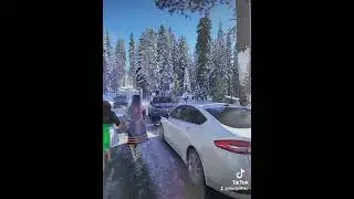 Heels 👠 👠 walking in the Snow ❄️