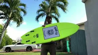 Quad fin surfboard