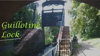 Guillotine Lock, Stratford Canal