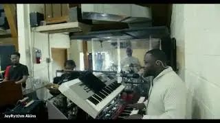 Praise Break Around one of my stems called (hezzy) 🔥
