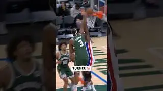 &iexcl;MYLES TURNER casi explota el tablero para este doble de MILWAUKEE BUCKS!