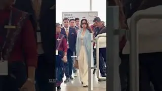 #JanhviKapoor Snapped at Hyderabad airport #peddi