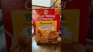 I like the pancake mix when just  add  water #pancakes  #pancakemix  easy and simple￼