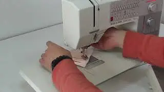 #1 BERNINA 1230 Sewing Machine Full Function Perfect Condition Excellent!　(May 02.2019)