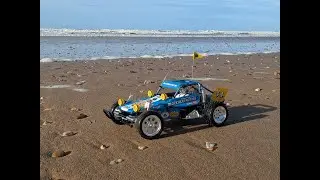 Tamiya Wild One Blockhead on the beach !! This is life !!