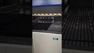 304 stainless steel plate is automatic bending, if you are interested can follow me #panelbender