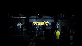 Excrowded Live at 