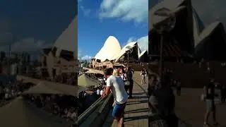 Near Opera House....Live Music..