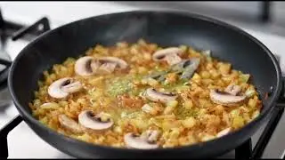 Restaurant-Style Pasta at Home (Chicken, mushrooms, and a creamy sauce)