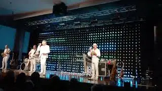 Die paldauer  mit dem Lied mitten  ins herz  in der  Stadthalle ternitz 