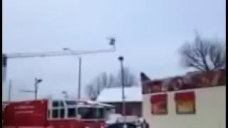 Trenton SAR helicopter rescue from crane. Kingston fire December