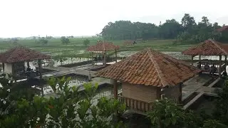 Kulineran di pesawahan di warung sate Haji Nurdin Benteng Campaka Purwakarta